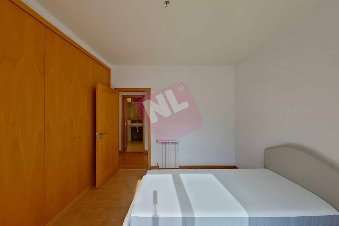 Apartamento T2 para Arrendamento em Benfica Foto 32