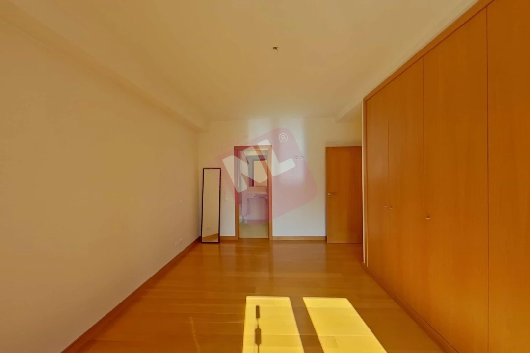 Apartamento T2 para Arrendamento em Benfica Foto 24