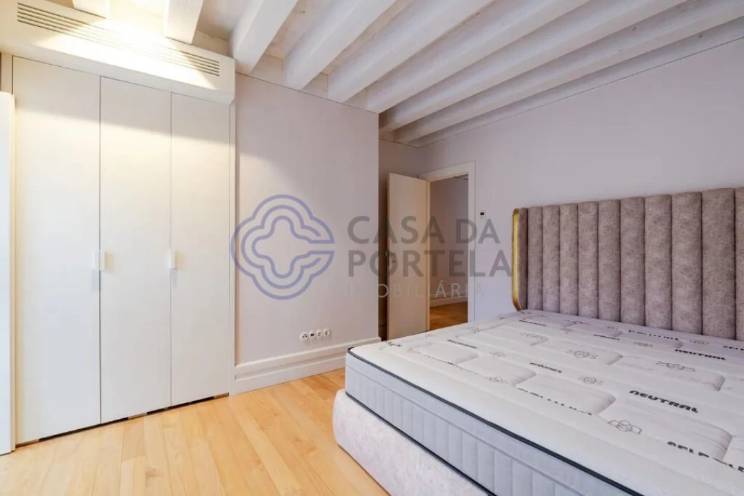 Apartamento T3 para Venda em Cedofeita, Santo Ildefonso, Sé, Miragaia, São Nicolau e Vitória Foto 8