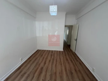 Apartamento T3 para Venda em Alfragide