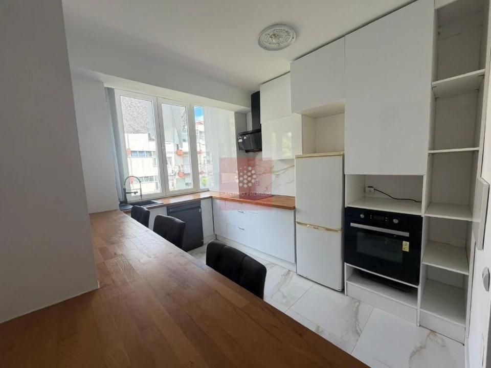 Apartamento T3 para Venda em Alfragide Foto 3
