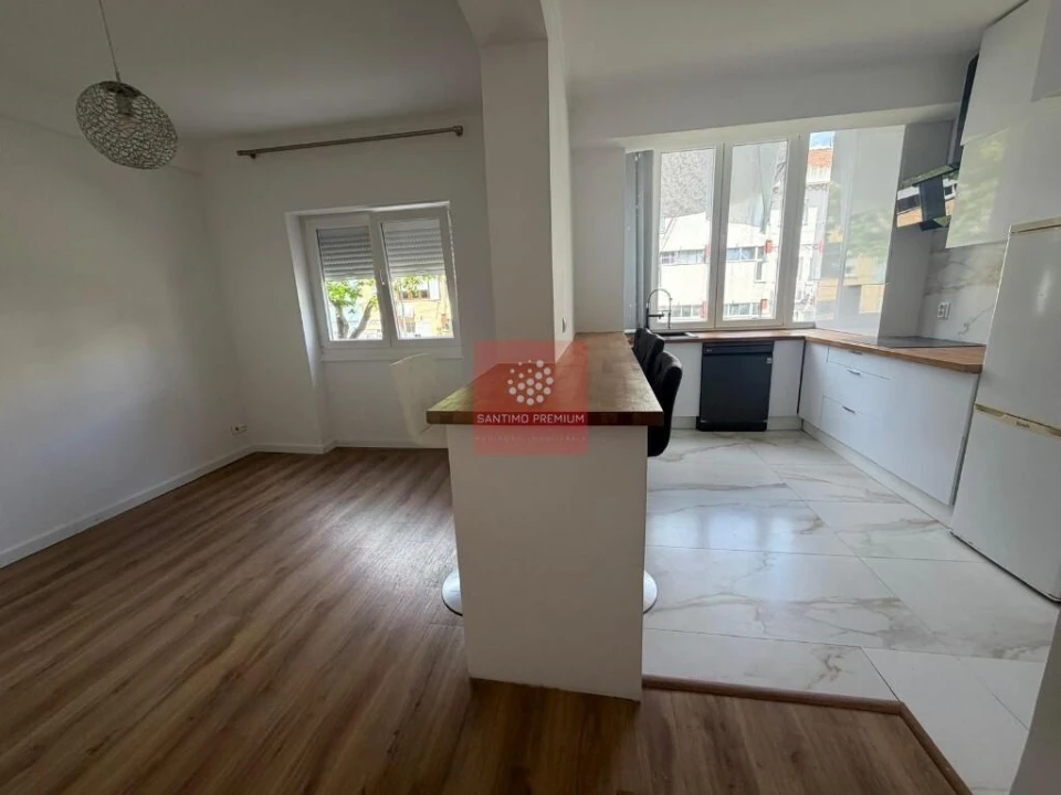 Apartamento T3 para Venda em Alfragide Foto 2