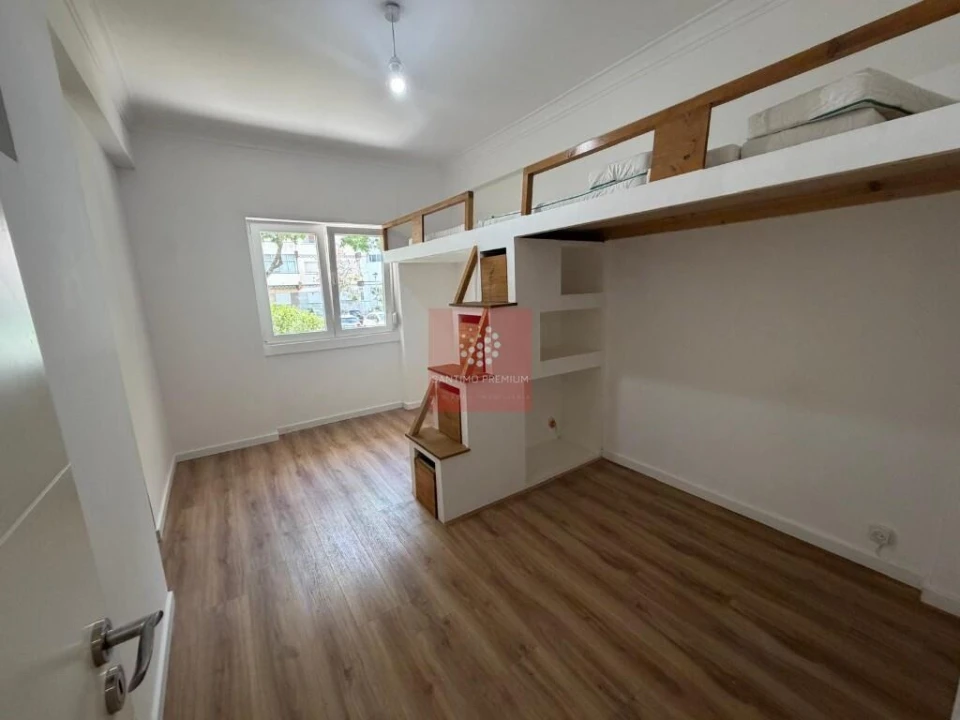 Apartamento T3 para Venda em Alfragide Foto 29