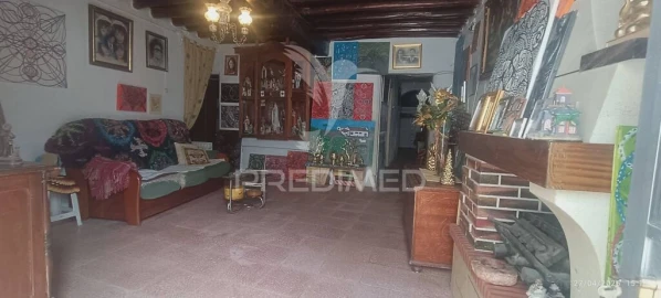 Moradia T4 para Venda em Espírito Santo, Nossa Senhora da Graça e São Simão