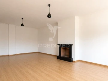 Apartamento T3 para Venda em São Felix da Marinha