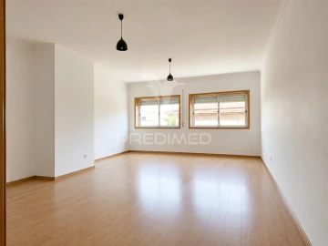 Apartamento T3 para Venda em São Felix da Marinha