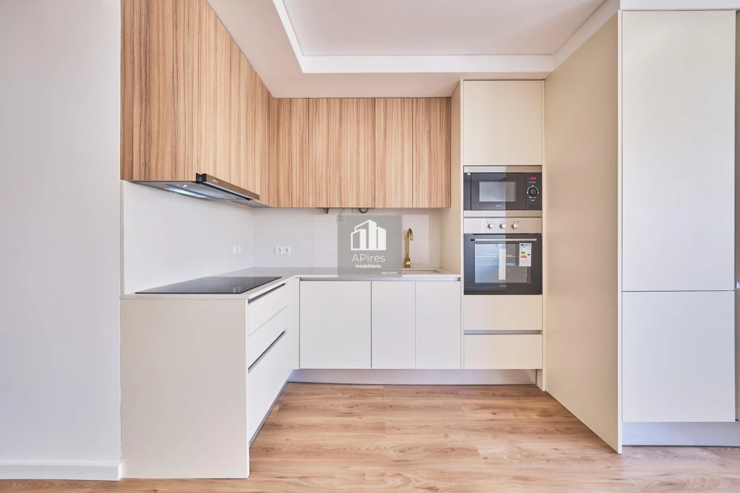 Apartamento T2 para Venda em Costa da Caparica Foto 8