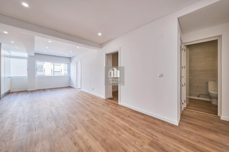Apartamento T2 para Venda em Costa da Caparica Foto 5