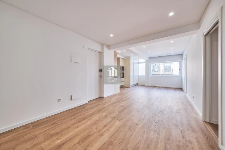 Apartamento T2 para Venda em Costa da Caparica Foto 3
