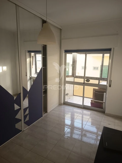 Apartamento T3 para Venda em Laranjeiro e Feijó