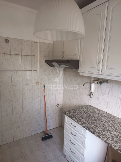 Apartamento T3 para Venda em Laranjeiro e Feijó