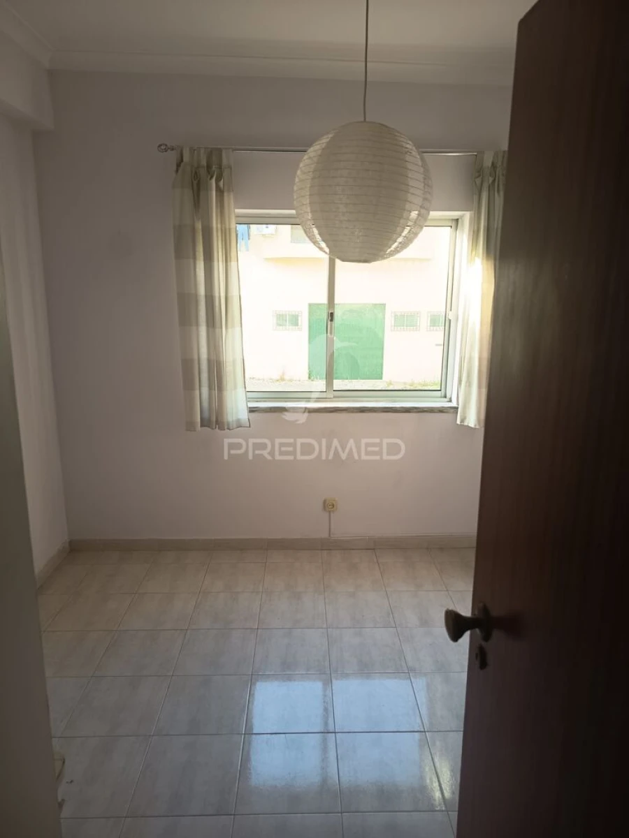 Apartamento T3 para Venda em Laranjeiro e Feijó Foto 16