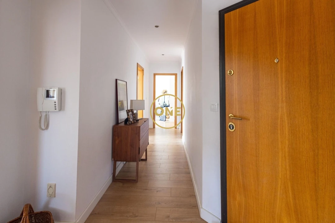 Apartamento T2 para Venda em Odivelas Foto 4