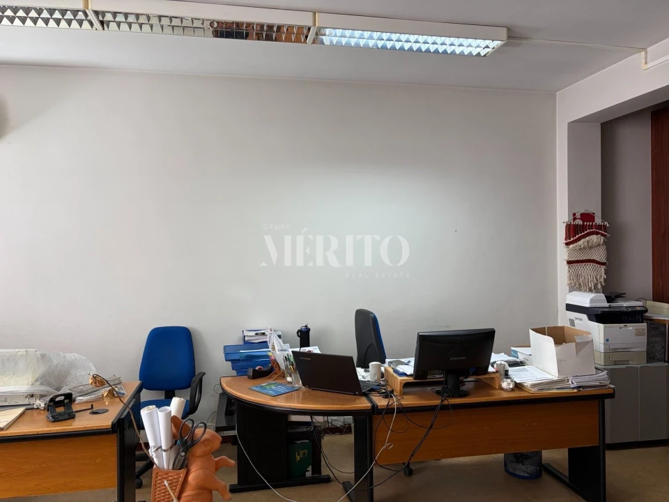 Escritório para Venda em Arcozelo Foto 6