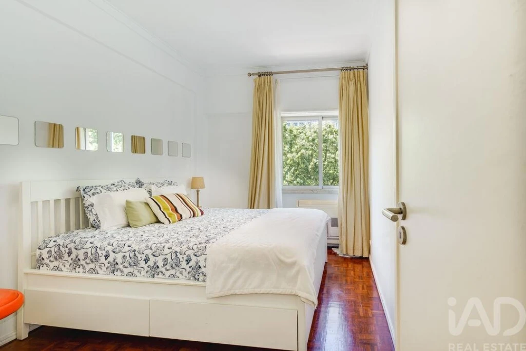 Apartamento T2 para Arrendamento em São Domingos de Benfica Foto 11