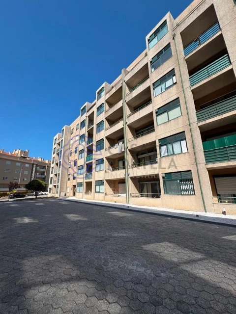 Apartamento T2 para Venda em Mafamude e Vilar do Paraíso