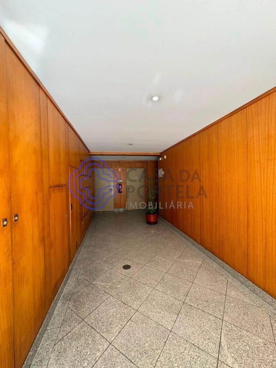Apartamento T2 para Venda em Mafamude e Vilar do Paraíso Foto 22