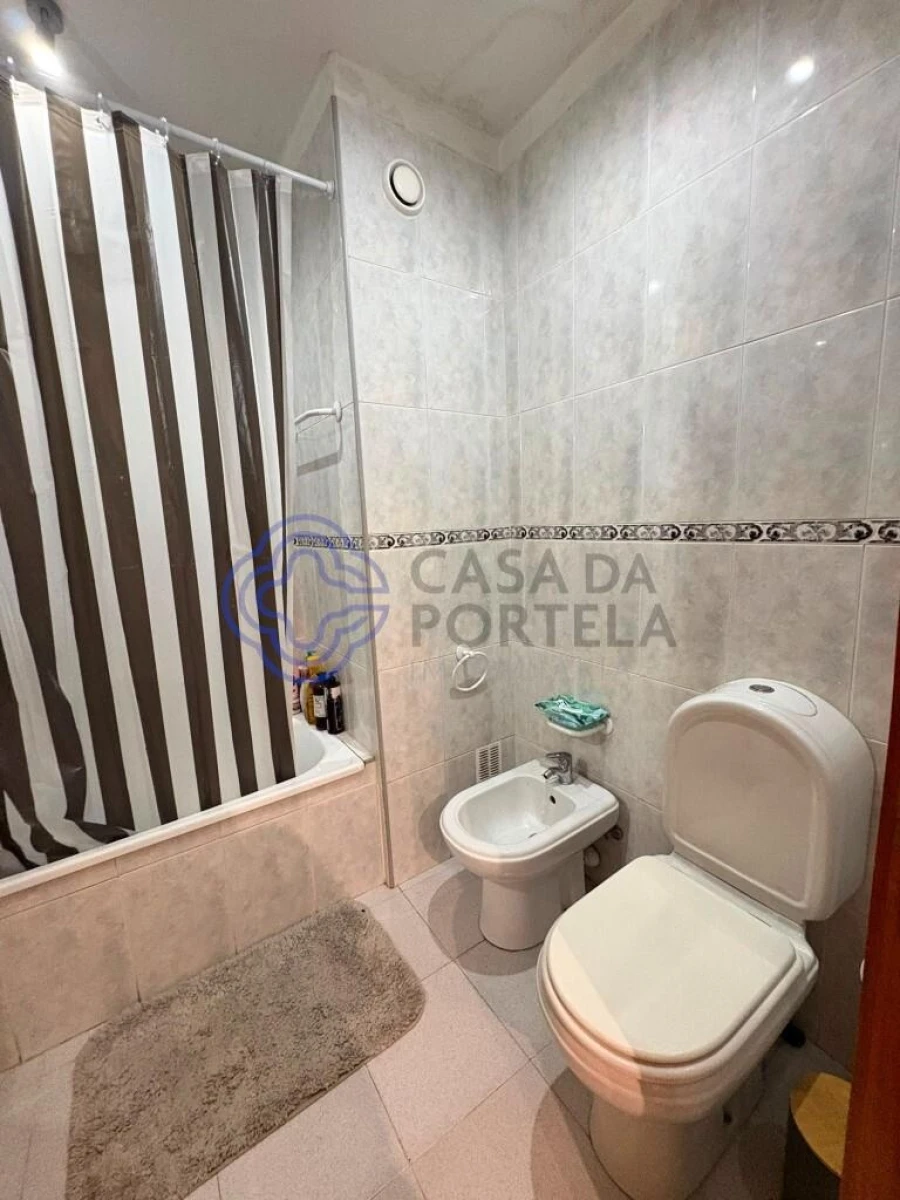 Apartamento T2 para Venda em Mafamude e Vilar do Paraíso Foto 10