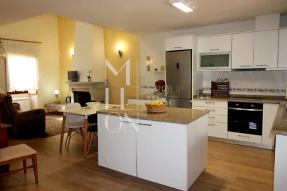 Moradia T3 para Venda em Escalos de Baixo e Mata