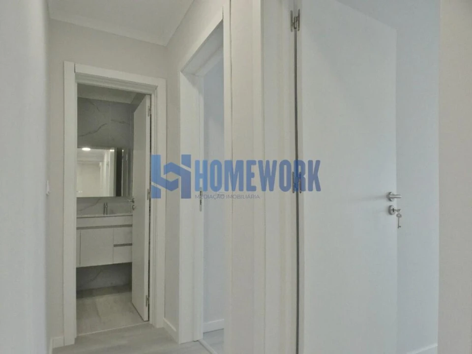 Apartamento T4 para Venda em Amora Foto 13