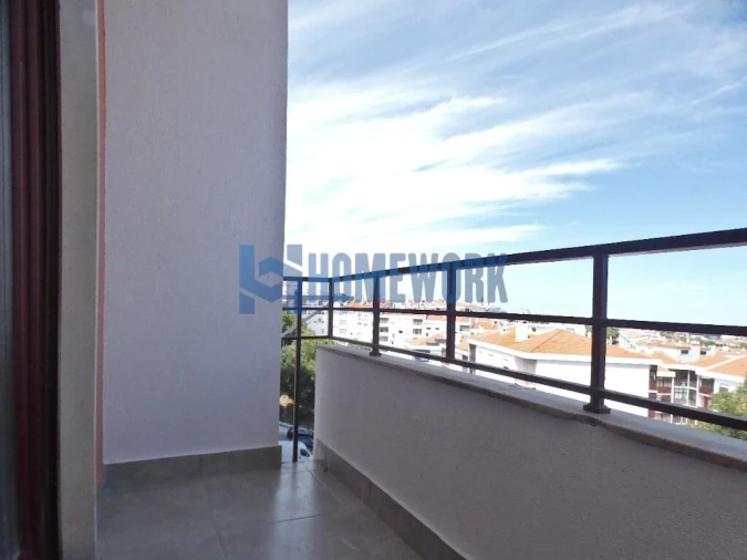 Apartamento T4 para Venda em Amora Foto 7