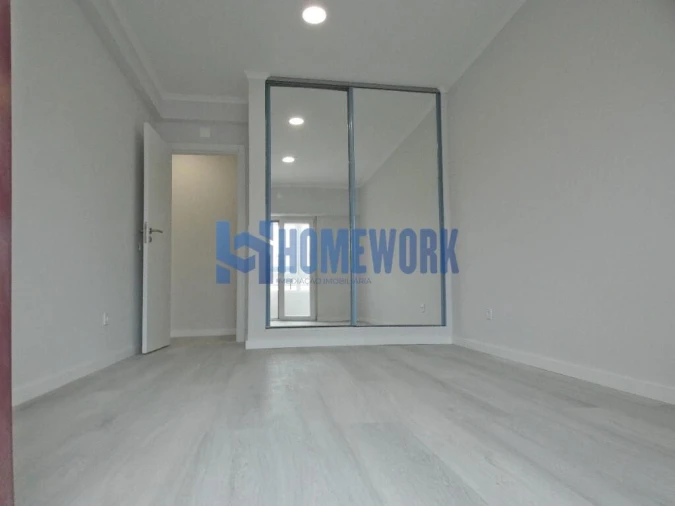 Apartamento T4 para Venda em Amora Foto 20