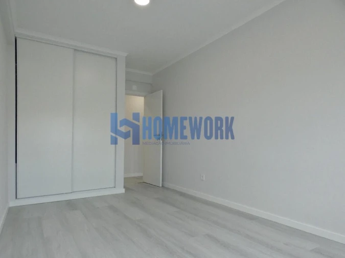 Apartamento T4 para Venda em Amora Foto 23