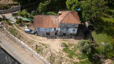 Moradia T3 para Venda em Rio Caldo