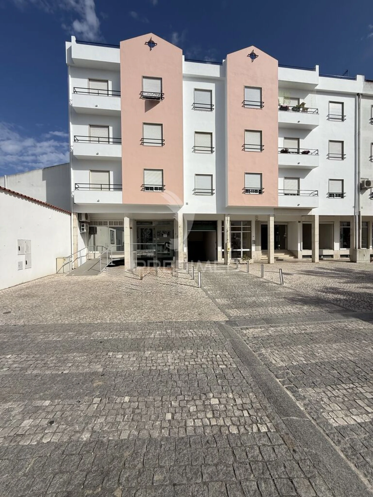 Apartamento T3 para Venda em Almeirim Foto 2