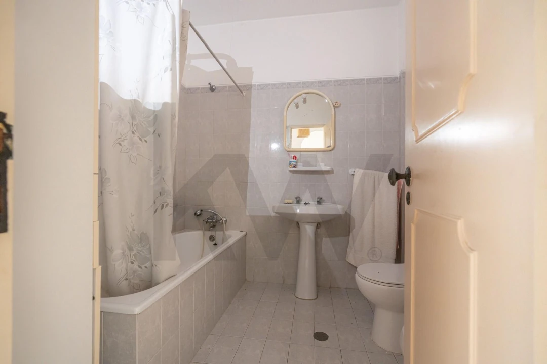 Apartamento T1 para Venda em Albufeira e Olhos de Água Foto 15