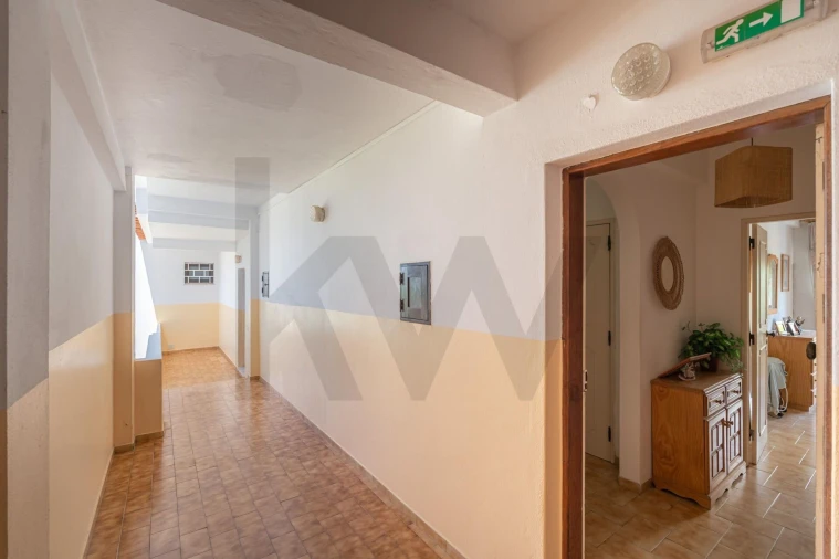 Apartamento T1 para Venda em Albufeira e Olhos de Água Foto 4