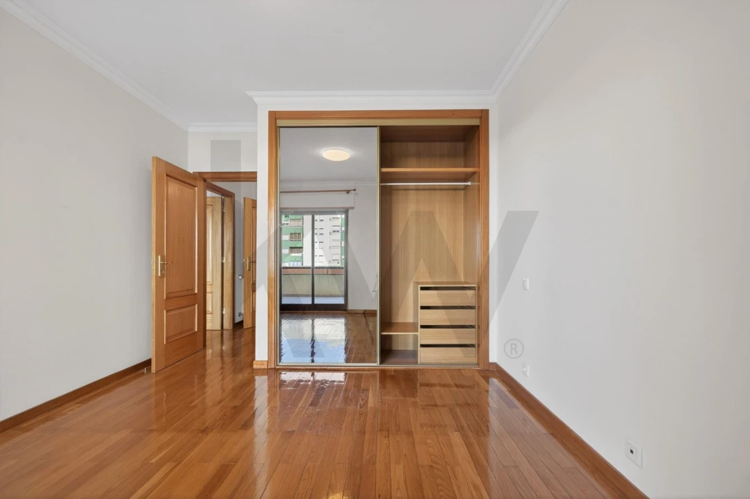 Apartamento T3 para Venda em Oeiras e São Julião da Barra, Paço de Arcos e Caxias Foto 11