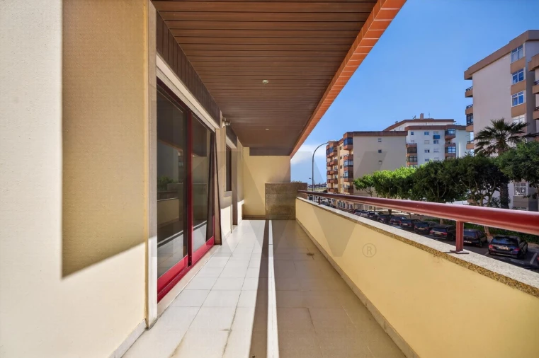 Apartamento T3 para Venda em Oeiras e São Julião da Barra, Paço de Arcos e Caxias Foto 2
