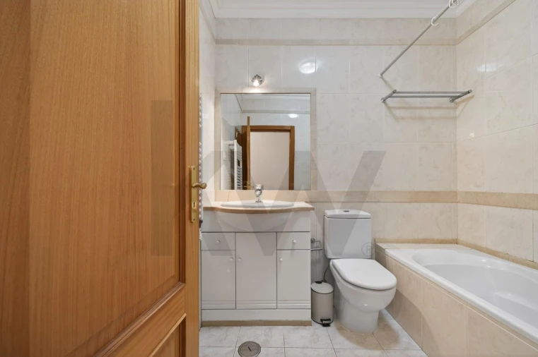 Apartamento T3 para Venda em Oeiras e São Julião da Barra, Paço de Arcos e Caxias Foto 18