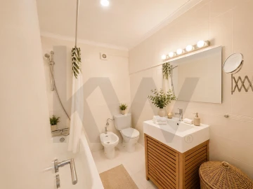 Apartamento T5 para Venda em Carcavelos e Parede