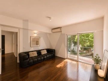 Apartamento T5 para Venda em Carcavelos e Parede