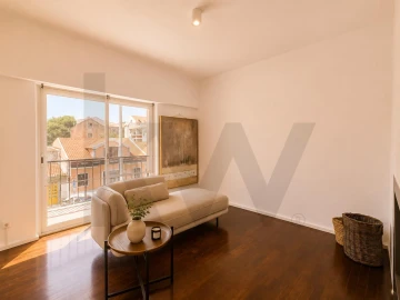 Apartamento T5 para Venda em Carcavelos e Parede