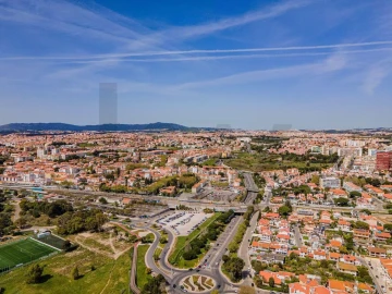 Apartamento T5 para Venda em Carcavelos e Parede