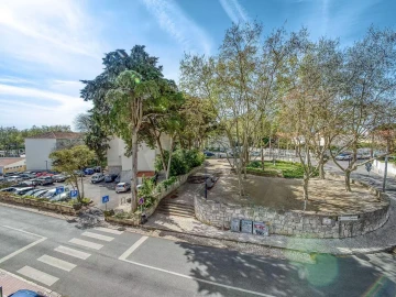 Apartamento T5 para Venda em Carcavelos e Parede