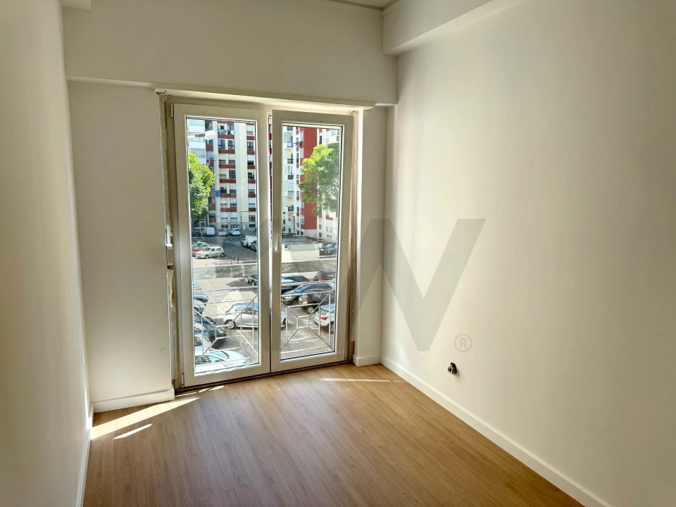 Apartamento T3 para Arrendamento em Oeiras e São Julião da Barra, Paço de Arcos e Caxias Foto 7