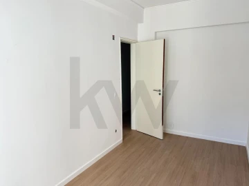 Apartamento T3 para Arrendamento em Oeiras e São Julião da Barra, Paço de Arcos e Caxias