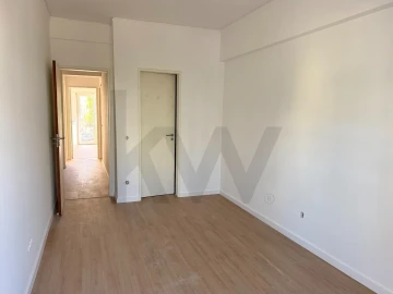 Apartamento T3 para Arrendamento em Oeiras e São Julião da Barra, Paço de Arcos e Caxias