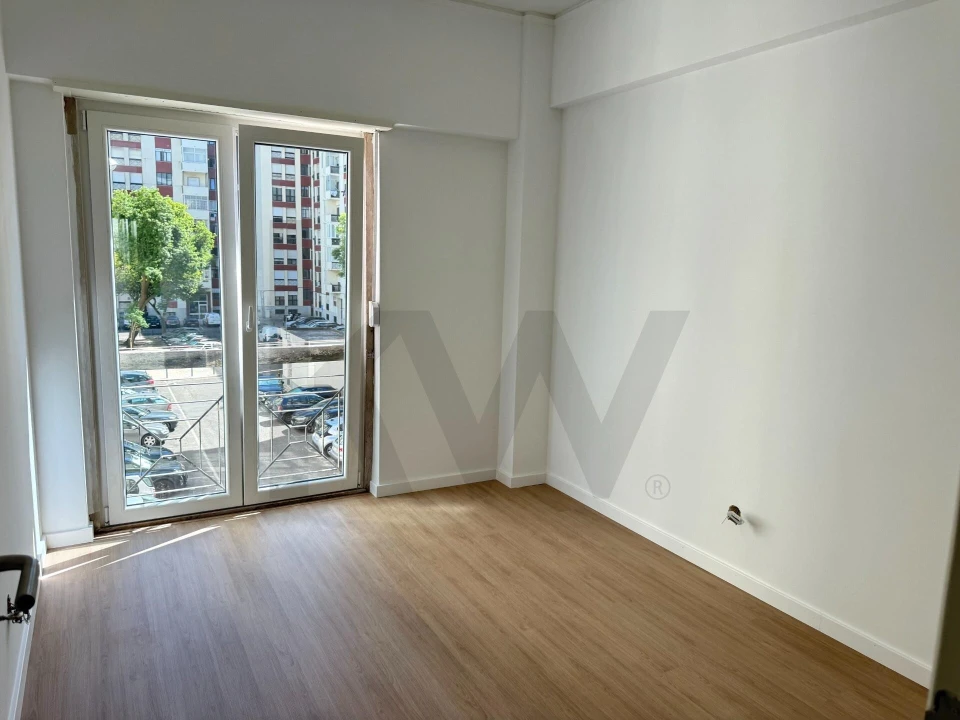 Apartamento T3 para Arrendamento em Oeiras e São Julião da Barra, Paço de Arcos e Caxias Foto 1