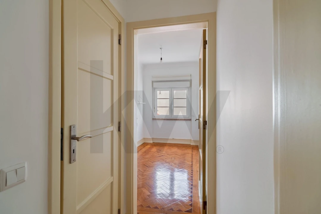 Apartamento T3 para Arrendamento em Avenidas Novas Foto 11