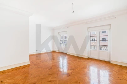 Apartamento T3 para Arrendamento em Avenidas Novas