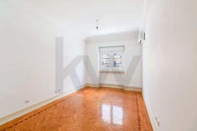 Apartamento T3 para Arrendamento em Avenidas Novas