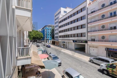 Apartamento T3 para Arrendamento em Avenidas Novas
