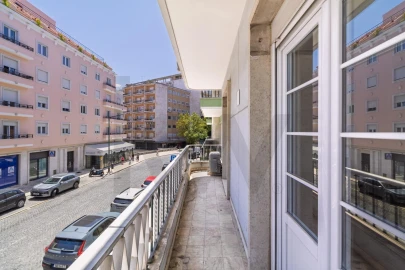 Apartamento T3 para Arrendamento em Avenidas Novas