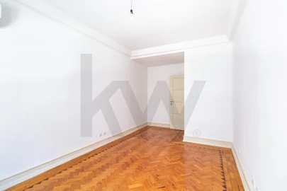 Apartamento T3 para Arrendamento em Avenidas Novas