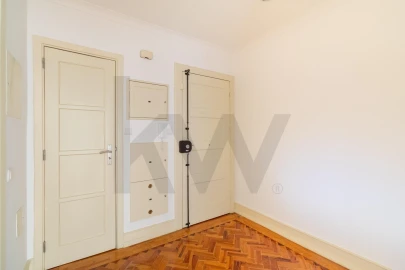 Apartamento T3 para Arrendamento em Avenidas Novas